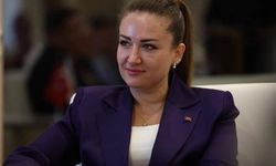 AK Parti’ye Geçeceği İddia Edilen Antalya Büyükşehir Belediye Başkanvekili Büşra Özdemir Sessizliğini Bozdu!
