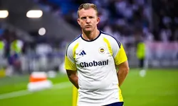 Fenerbahçe'de Göztepe Şoku Sonrası Dirk Kuyt'tan İtiraf: Taraftarlarımızdan Özür Diliyoruz, Fazlasını Hak Ediyorlar!