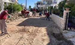 Edremit'te Saha Mesaisi Aralıksız Sürüyor! İskele Mahallesi'nde Altyapı Ve Yol Tamirat Hamlesi: İşte Detaylar!