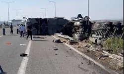 Akhisar Otoban Girişinde TIR ile Otobüs Çarpıştı! Çok Sayıda Ölü ve Yaralı Var