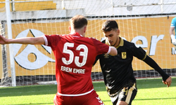 3. Lig 2. Grup'ta Nefes Kesen Mücadele! Etimesgutspor Balıkesirspor Karşılaşmasında 4 Gol Çıktı, Kazanan Çıkmadı