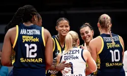 Fenerbahçe Medicana, Eczacıbaşı'nı 3-1 Yendi: Vodafone Sultanlar Ligi'nde Dev Derbinin Kazananı Sarı-Lacivertliler!