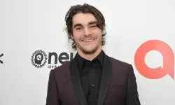 Breaking Bad Oyuncusu RJ Mitte Öldü Mu? Sosyal Medyada Gündem Olan Vefat Haberleri Gerçek Mi?