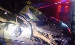 Ayvalık Altınova’da Korkutan Kaza: Kontrolden Çıkan Otomobil Savruldu, 1 Kişi Yaralandı!