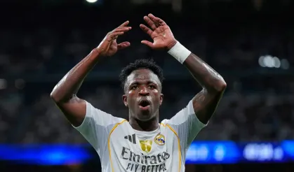 Şampiyonlar Ligi'nde Skandal! Benfica - Real Madrid Maçı Neden Durdu? Vinicius Jr Neden Sahayı Terk Etti?