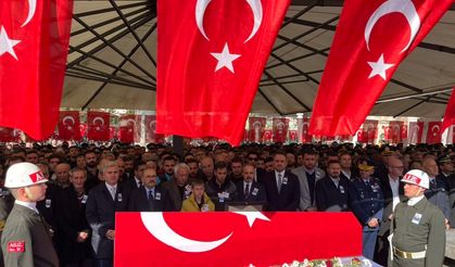 Uçak kazasında şehit düşen Uzman Çavuş Emre Sayın gözyaşlarıyla uğurlandı