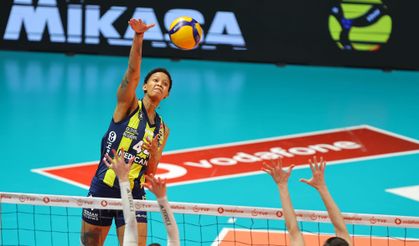 Fenerbahçe Medicana İlBank Karşısında Set Vermedi: İşte Burhan Felek'teki Maçın Tüm Detayları!