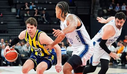 Potada Derbi Fenerbahçe'nin! Anadolu Efes'i 89-73 Mağlup Etti!
