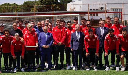 Ayvalıkgücü Belediyespor’a Moral Ziyareti… Balıkesir Kenetlendi!