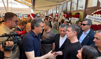 Ensar Aytekin, Özgür Özel'i acılı gününde yalnız bırakmadı