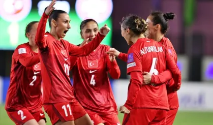 A Milli Kadın Futbol Takımımız Sahada! Türkiye - Kuzey İrlanda Maçı Nasıl İzlenir? İşte Canlı Yayın Kanalları: