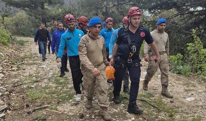 Edremit'te Ormanlık Alanda Acı Haber! Ekipler Seferber Olmuştu: Kayıp Şahıs Kayalıklar Arasında Ölü Bulundu!