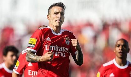 Fenerbahçe'de Transfer Çalımı: Aziz Yıldırım Gözünü Kararttı, Beşiktaş'ın Hedefi Alejandro Grimaldo'yu Bitiriyor!