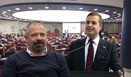 Balıkesir Büyükşehir Belediye Meclisi'nde Protesto! Ahmet Akın Söz Vermedi, CHP'li Belediye Başkanları Salonu Terk Etti!