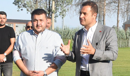 Ahmet Akın'dan Balıkesirspor Tesislerine Sürpriz Çıkarma! Baklava İkram Edip Moral Verdi!