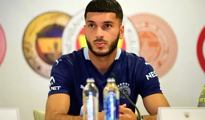 Süper Lig’de Yılın Takası! Beşiktaş ve Fenerbahçe Arasında Resmi Transfer Görüşmeleri Başladı!