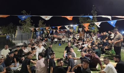 Edremit’te “Bir Yaz Akşamı Söz Gençlikte” buluşması