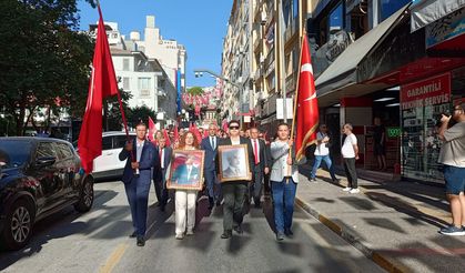 CHP 103 Yaşında! Balıkesir’de Kuruluş Yıl Dönümü İçin Kortej ve Anma Programı Başladı!