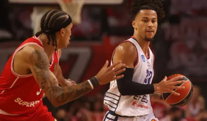 EuroLeague 4. Haftada Anadolu Efes Deplasmanda Mağlup Oldu! Olympiakos Karşısında 89-66 Kaybetti!