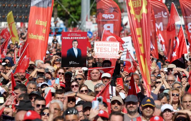 CHP GENEL BAŞKANI ÖZGÜR ÖZEL'İN BALIKESİR MİTİNGİNDEN KARELER