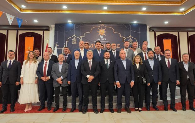 AK PARTİ BALIKESİR'İN BAYRAM PROGRAMINDA NELER YAŞANDI?
