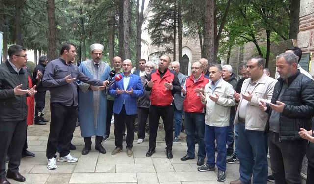 Anneler Günü'nde Fatih Sultan Mehmet'in Annesi Hüma Hatun'u Andılar