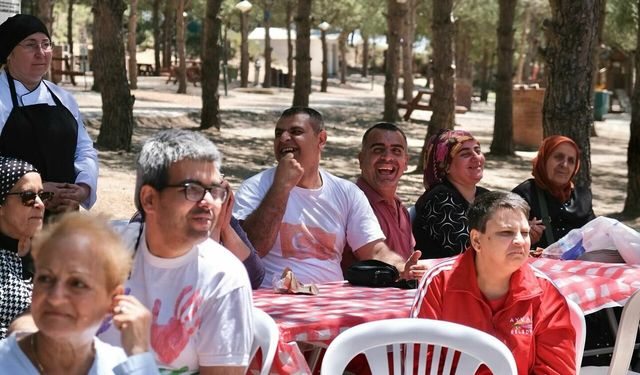 Özel Bireyler Ayvalık Cunda Adası'nda Buluştu