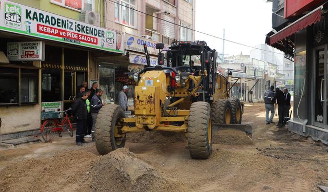 Gönen Belediyesi Dört Bir Yanda Sahada! Altyapıdan Temizliğe Hizmet Seferberliği