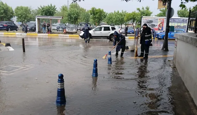 Bandırma’da Sağanak Yağış Sonrası Sel Felaketi!
