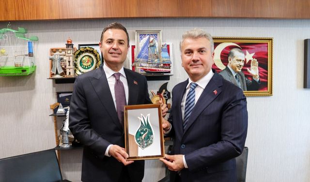 Ahmet Akın’dan TBMM’de Sürpriz Ziyaret: Milletvekili Mustafa Canbey ile Bir Araya Geldi!