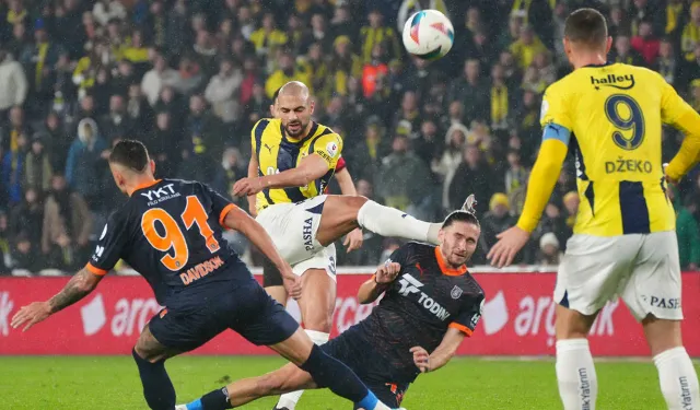 Başakşehir-Fenerbahçe Maçının İlk 11'leri Belli Oldu!