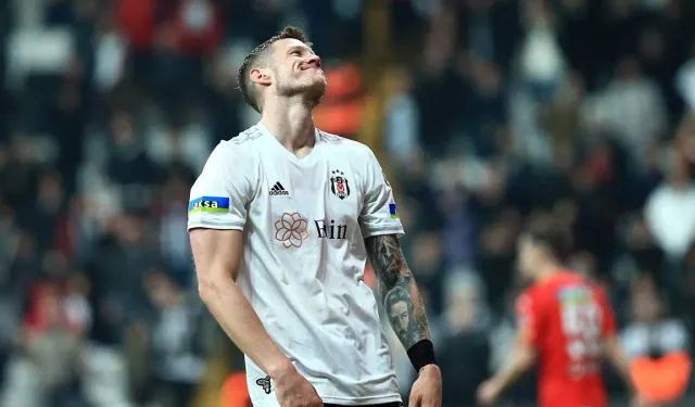 Beşiktaş Eski Golcüsünün Peşine Düştü!