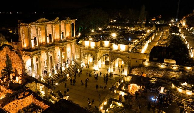 Ayasofya’dan Efes’e, Galata’dan Zeugma’ya: Bu Yaz Müzeler Gece de Açık! Gece Müzeciliği Ne Zaman Başlıyor?