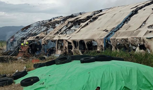 Edremit'te Korkutan Yangın! Çiftlikte Yangın Çıktı!