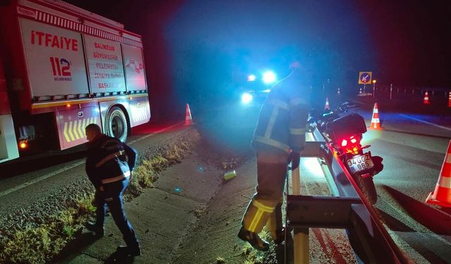 Balıkesir’de Feci Gece! Motosiklet Sürücüsü Kazada Hayatını Kaybetti