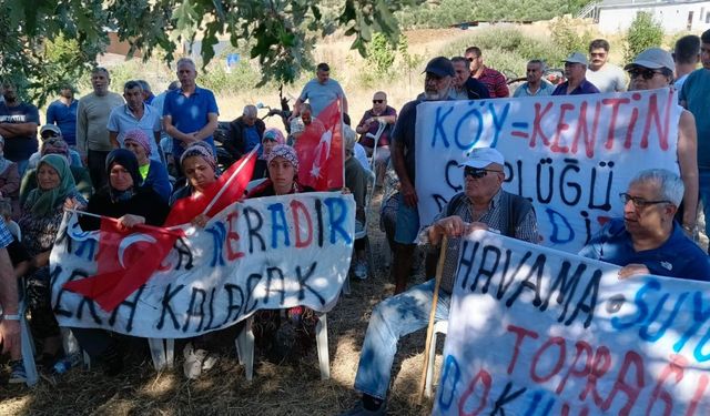 Burhaniye’de Köylü Direnişi: “Köy Kentin Çöplüğü Değildir”