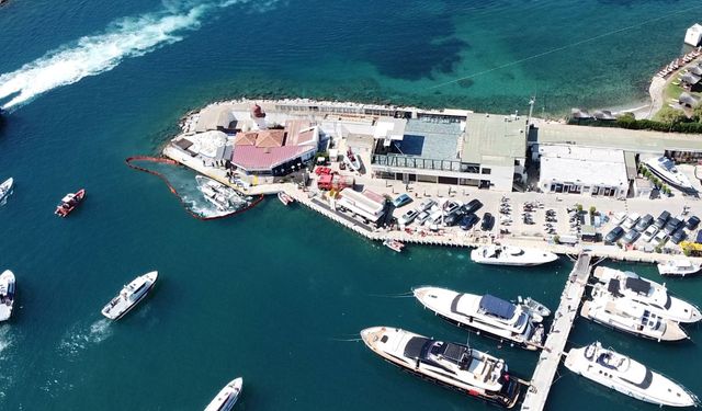 Teknede Büyük Patlama! Marinada Korku Dolu Anlar...
