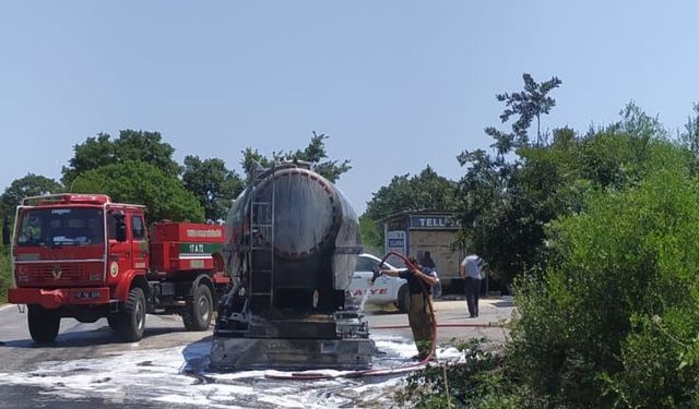 Balya - Çanakkale Yolunda Korkutan Yangın! Tanker Alev Aldı!