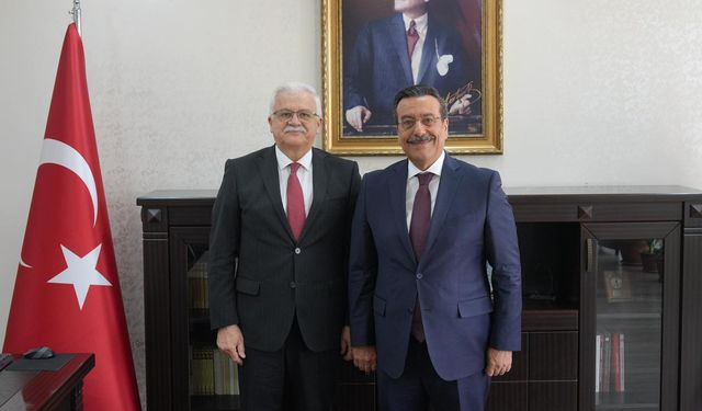 Burhaniye Belediyesi'nden Yeni Kaymakam Cumali Atilla’ya Hayırlı Olsun Ziyareti