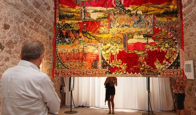 Tarih ve Sanat Aynı Çatıda: Ayvalık’ta “Büyük Öteki” Sergisi Açıldı!