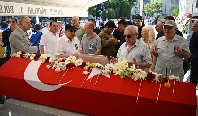 Altın Öymen son yolculuğuna uğurlandı