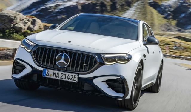 2025 Model Mercedes AMG E 53'ün Fiyatı Dudak Uçaklattı!