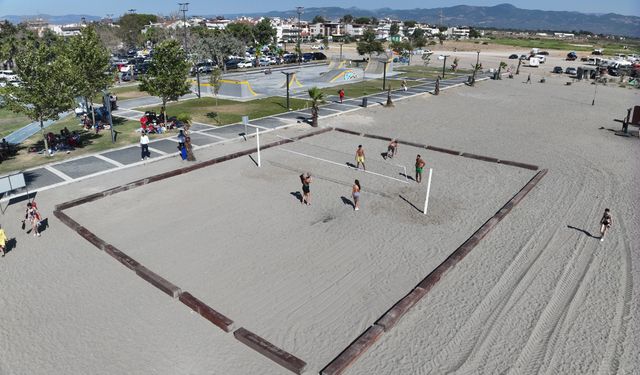 Altınkum Sahili Plaj Voleyboluyla Şenleniyor