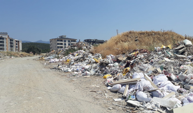 Edremit Belediyesi’ne Çevre Cezası! İzinsiz Moloz Dökümüne Bakanlıktan Müdahale