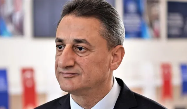 Eski Vali Erol Karaömeroğlu Trafik Kazasında Yaşamını Yitirdi!