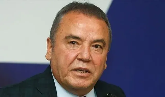 Son Dakika: Muhittin Böcek Hastaneye Kaldırıldı! Durumu Ağırlaştı: '22 İlaçla Ayakta Duruyorum' Demişti!