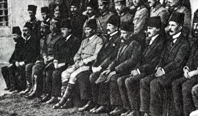 Vatan Bir Bütündür, Asla Parçalanamaz!  Erzurum Kongresi 106 Yaşında! Erzurum Kongresinde Hangi Kararlar Alındı?