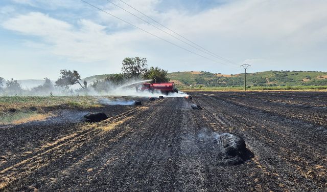 Susurluk'ta Saman Balyaları Alev Aldı: Ekipler Yangına Zamanında Müdahale Etti