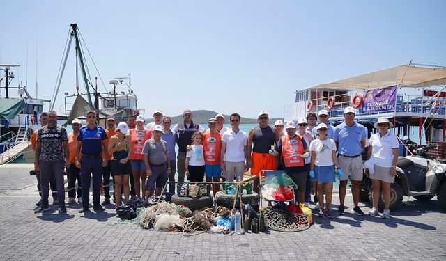 Cunda’da “Temiz Deniz” Seferberliği: Utanç Tablosu Sahilde