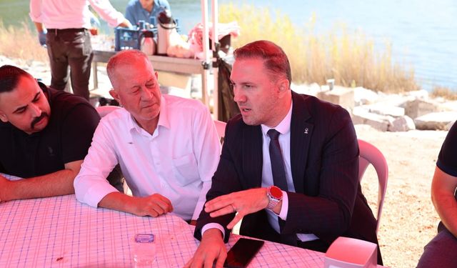 AK Partili Şafak Mut: "Bu sofrada herkese yer var"